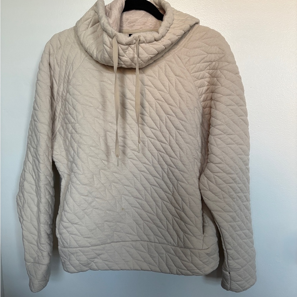 GAP Women’s Cream Quilted Hoodie